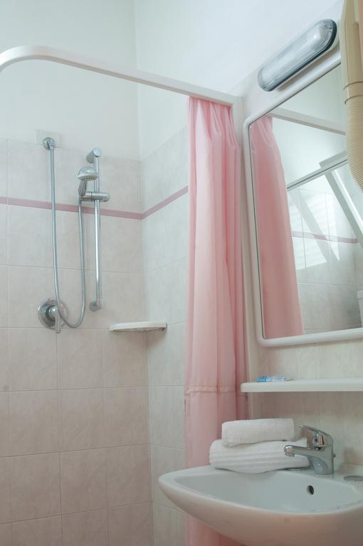 Piccolo Hotel Cesenatico Szoba fotó